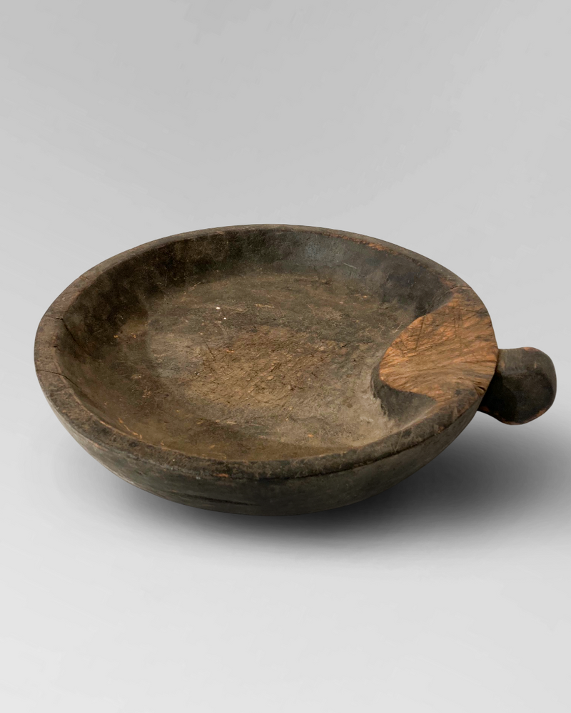 Tana Toraja tribal offerring tray