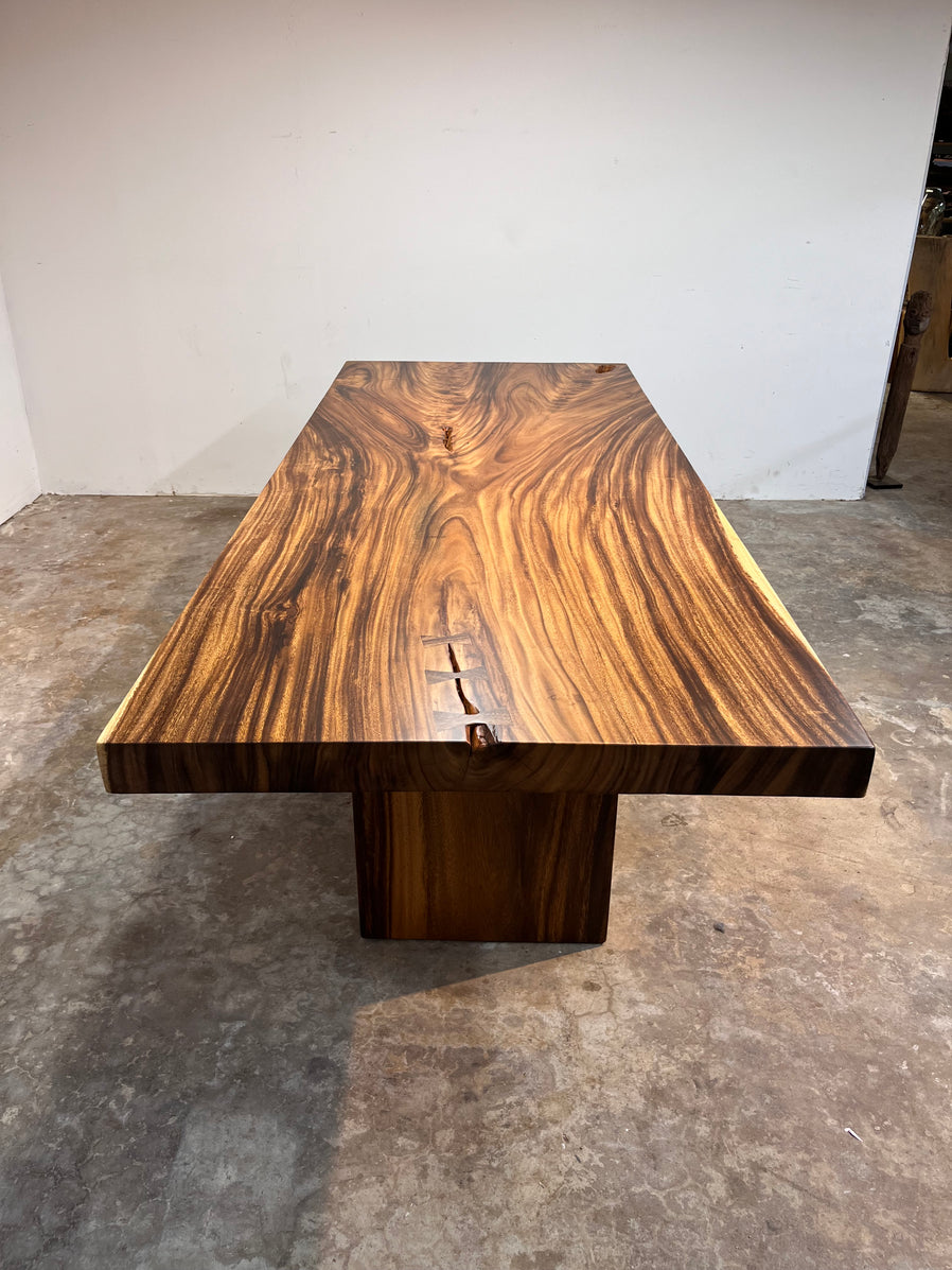 Straight edge acacia dining table with matching slab panel legs