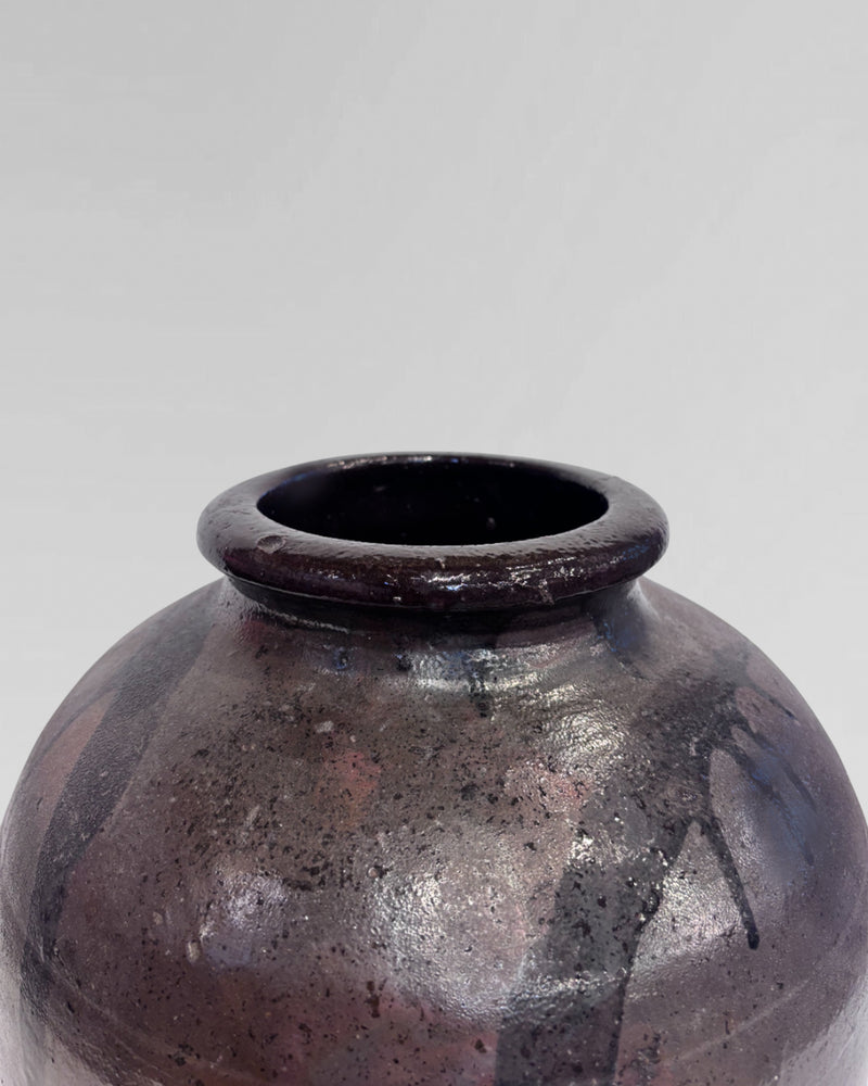 Large ceramic Tsubo storage jar 1