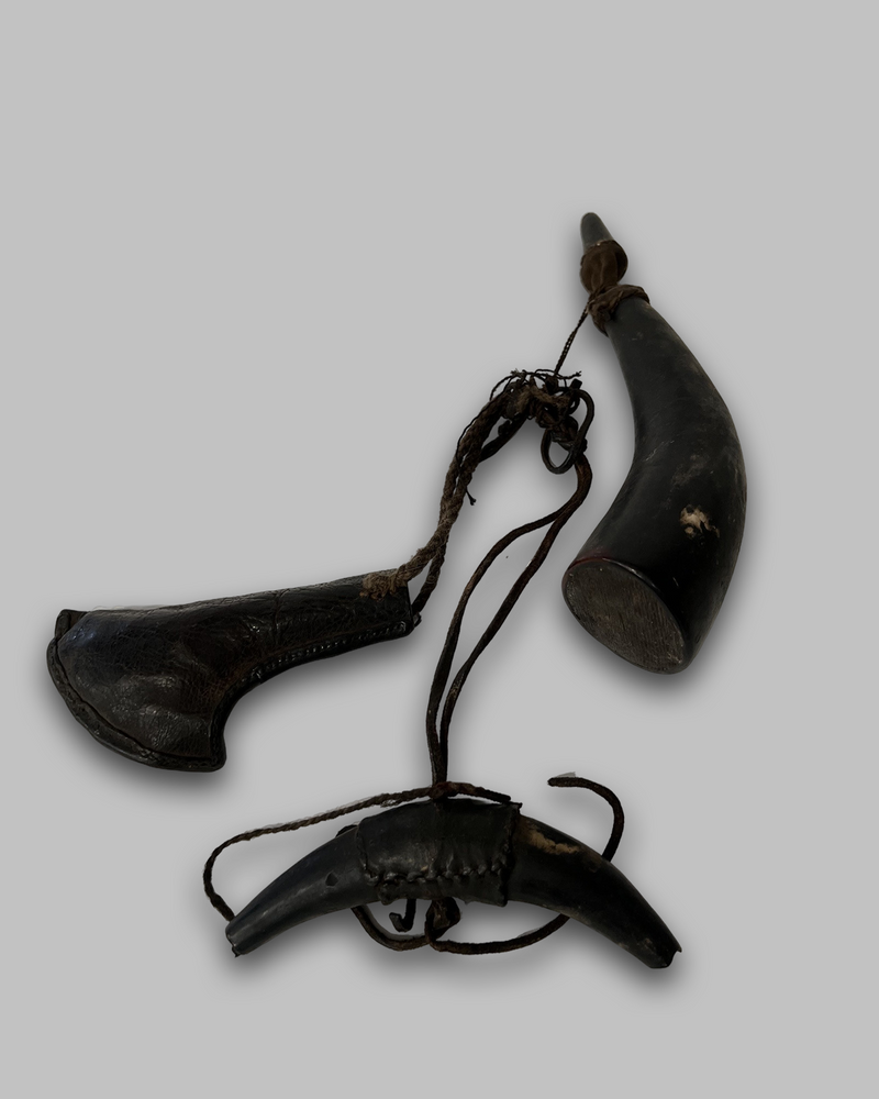 Antique bullet pouch and priming flask