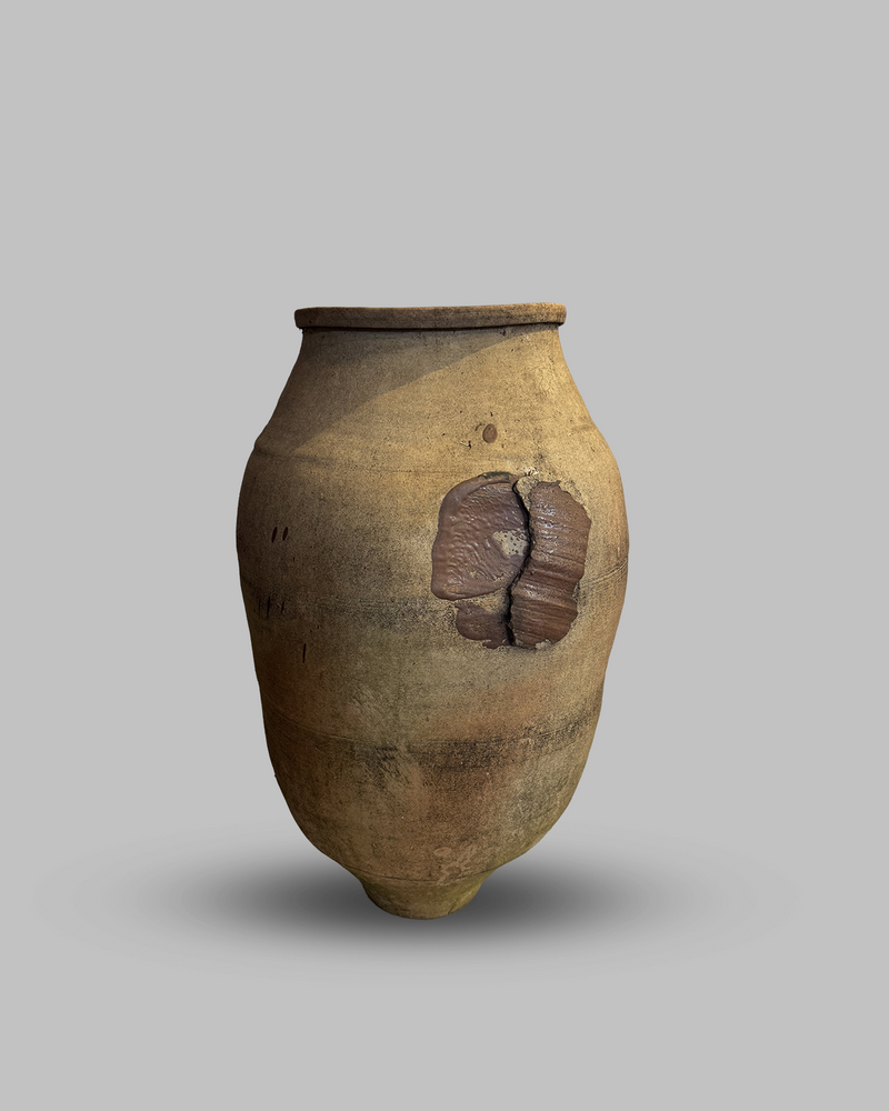 Antique pot