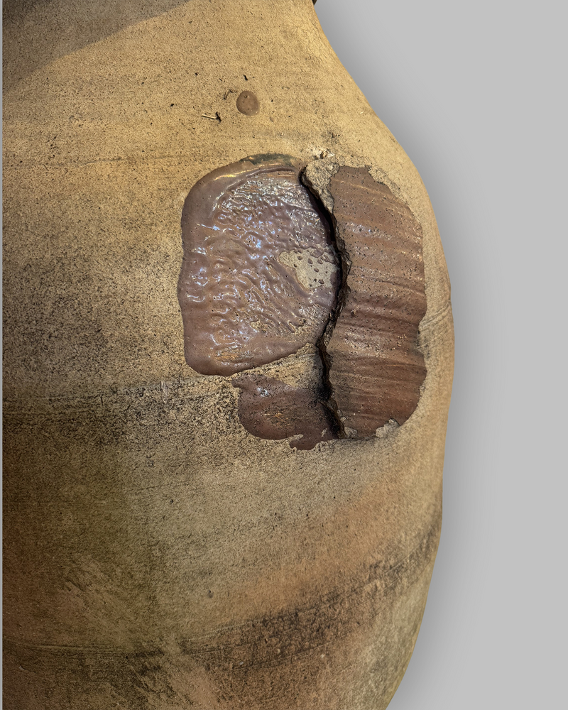 Antique pot