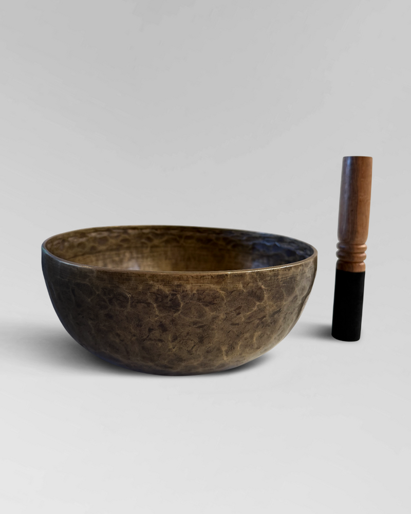 100-200 yr old singing bowl