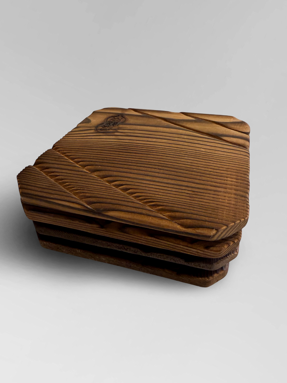 4 cedar wood stands