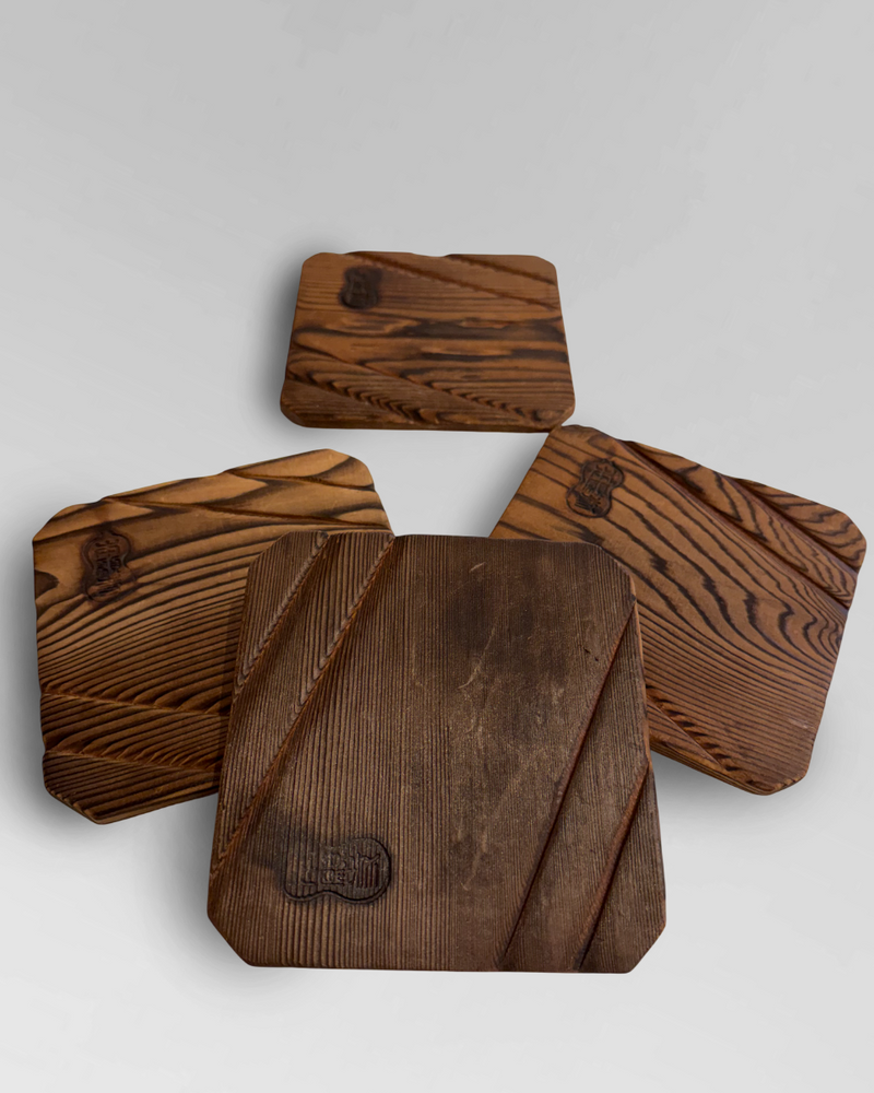 4 cedar wood stands