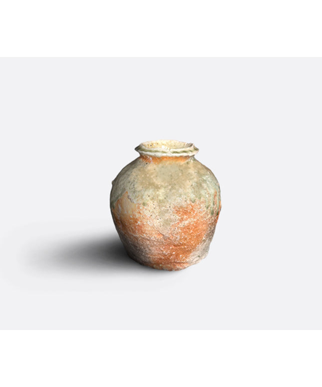 Contemporary pot from the traditional kilns of Shigaraki, Japan